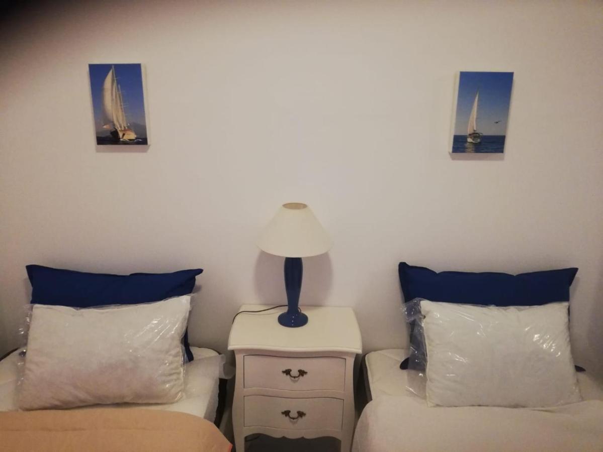Apartamento Saint Martin Armacao de Pera Bagian luar foto